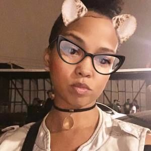 Meet your Posher, Nik